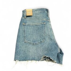 NWT Madewell High-rise blue denim shorts with frayed hem (size 26) 254